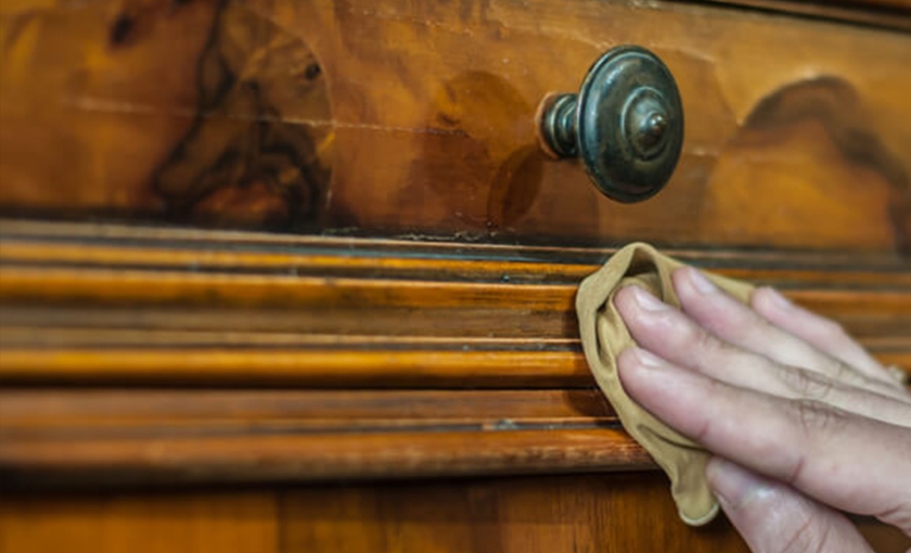 Рекомендации по уходу за мебелью из натурального дерева